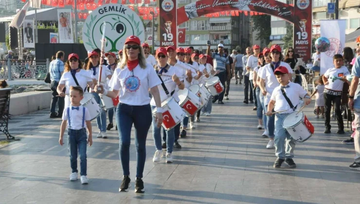 Gemlik Körfez Halk Bandosu 5 yaşında