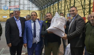 Mudanyalı çiftçiye HAGEL’den 4 ton tohum desteği