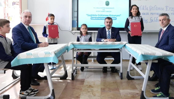 ‘Sağlıkla Gülümse Erzurum’ için imzalar atıldı