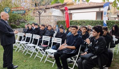 Mudanya’da çocuk ve gençler ‘sormak cesarettir’ dedi