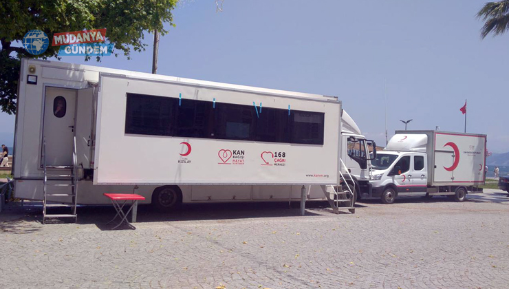 Kızılay Mudanya’dan kan bağışı… Bir damla kan; 3 can, 3 fidan