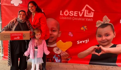 LÖSEV Bursa’da mutlu et paketleri dağıtıldı