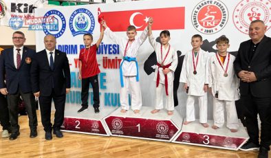 Poyrazın karatecileri Yıldırım’da fırtına gibi esti