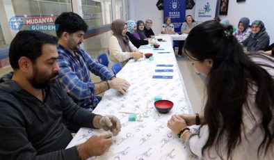 Bursa’da seramik atölyesinde engel tanımıyorlar