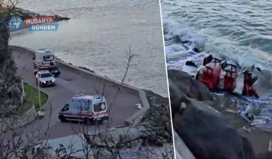 Altınkum sahilinde elektrikli motosiklet denize uçtu!