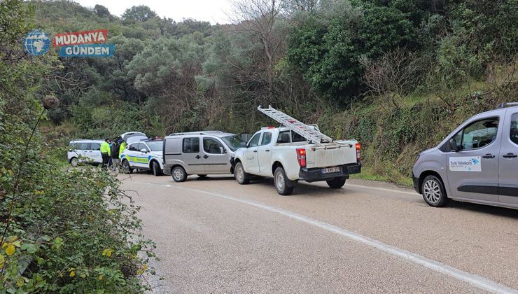 Tirilye–Mudanya yolunda yağış zincirleme kaza getirdi: 1 yaralı