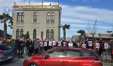 Mudanya’da “Geçinemiyoruz” eylemine trafikten korna desteği