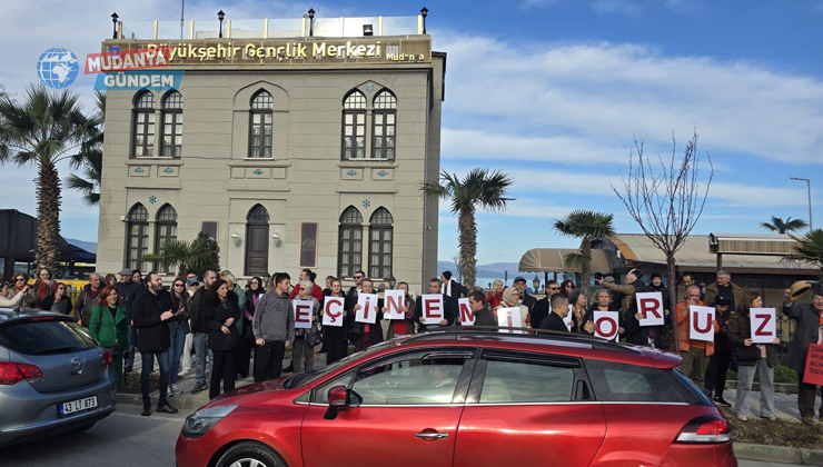 Mudanya’da “Geçinemiyoruz” eylemine trafikten korna desteği