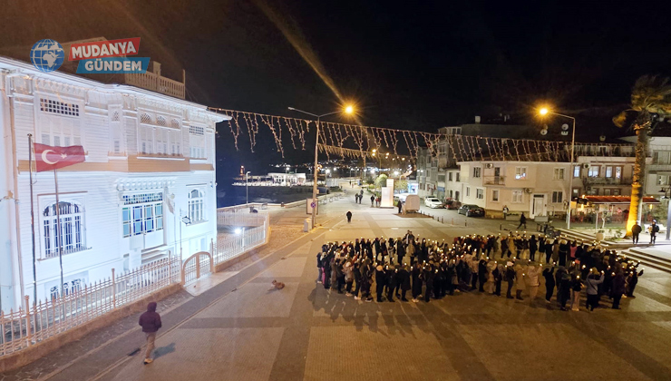 Mudanya’da 8 dakika sessiz duruş