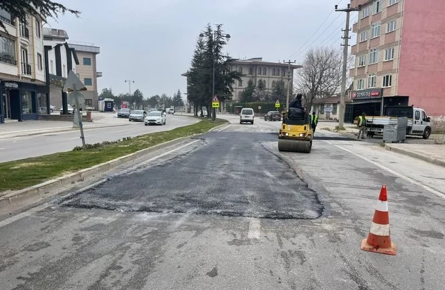 İnegöl’de Başkan Taban’dan yol çalışmalarına tepki