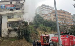 Ömerbey Mahallesi Deniz Caddesi’ndeki metruk binada yangın paniği