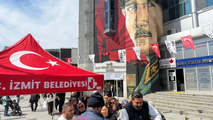 Kocaeli’de İzmit’te Orman Haftası’na özel 2020 fidan dağıtımı