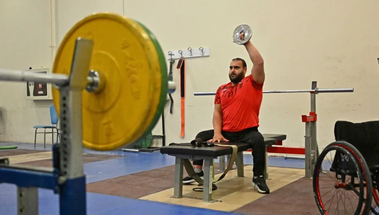 Milli halterci Faruk Öztürk’ün hedefi Olimpiyat Madalyası