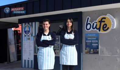 Mudanya’da gençler işinin başında