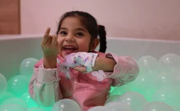 Irak’tan gelen aile, Gonca ile umuda tutundu