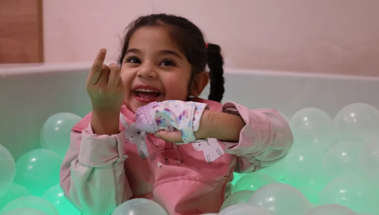 Irak’tan gelen aile, Gonca ile umuda tutundu