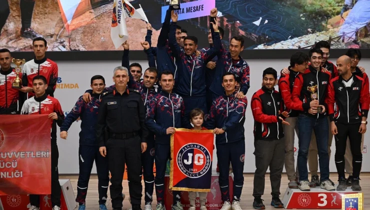 Jandarma Gücü oryantiringte Türkiye Şampiyonu