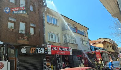 Mudanya Mustafa Kemal Paşa Caddesi’nde korkutan yangın