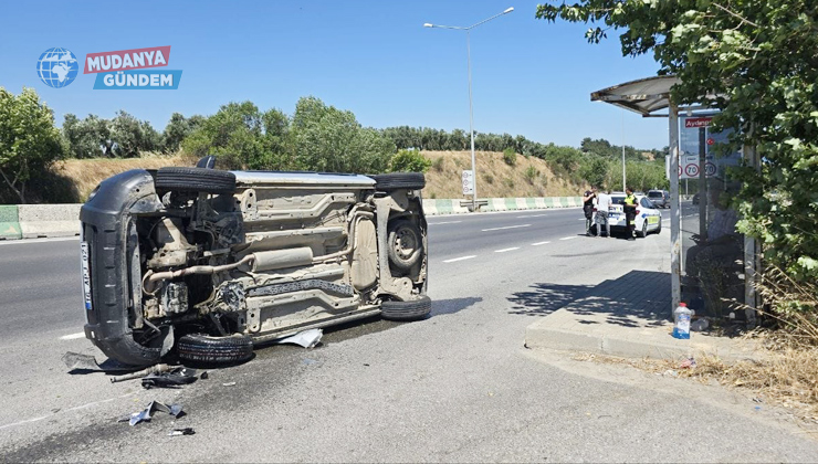 Bursa-Mudanya kara yolunda otomobil takla attı: Sürücü yaralandı