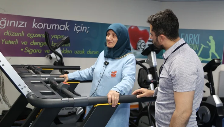 Erzurum’da +80 yaşa sağlıklı yaşam bilgilendirmesi