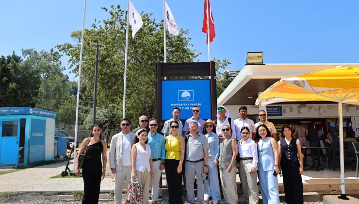 Kırgız heyet Antalya’nın mavi bayraklı plajlarını inceledi