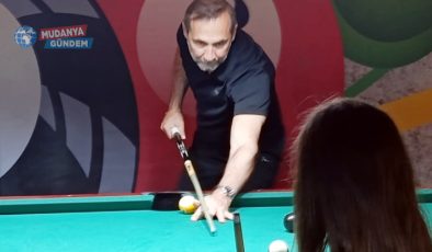 Bilardo efsanesi Semih Saygıner Mudanya’da
