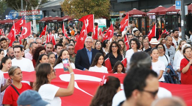 Mudanya Büyük Zafer için tek yürek oldu