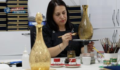 Bursa’da geleneksel motifler ‘cam’da hayat buluyor