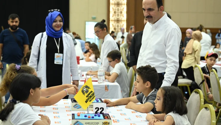 Konya’da Başkan Altay öğrencilerin heyecanına ortak oldu