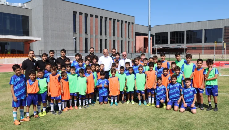 Konya Selçuklu’da minik sporculara ziyaret