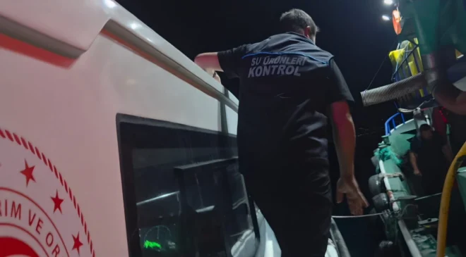 Bursa’da 8 ton kaçak midyeye el konuldu