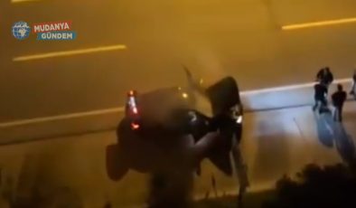 Seyir halindeki otomobilde yangın çıktı
