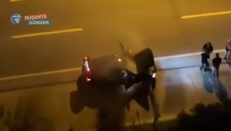 Seyir halindeki otomobilde yangın çıktı
