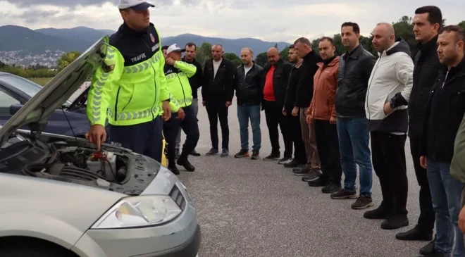 Bursa Jandarma Trafik’ten şoförlere güvenli sürüş eğitimi