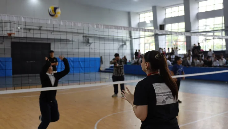 Sakarya’da geleceğin voleybolcuları yetenek keşfinde